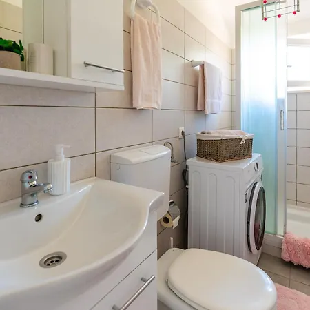 Maslina Apartment Kneza